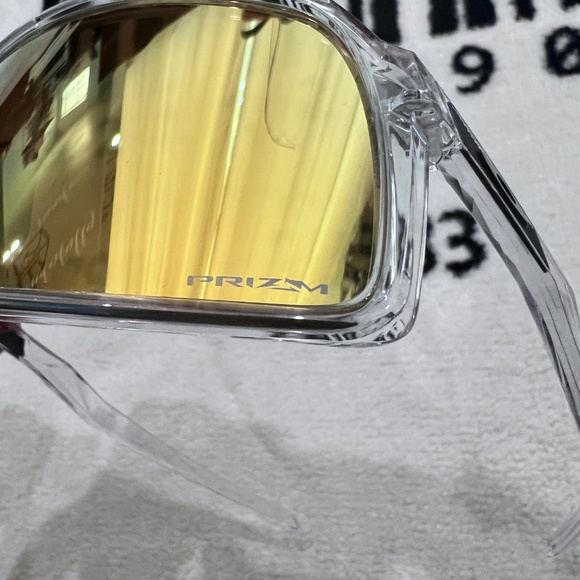 Oakley Sutro Low Bridge OO9406-B537 Polished Clear Frames w/ Prizm 24K Gold Lens - Picture 12 of 13